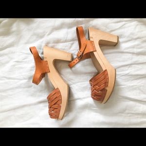 37 Swedish hasbeens sandal clog heel tan